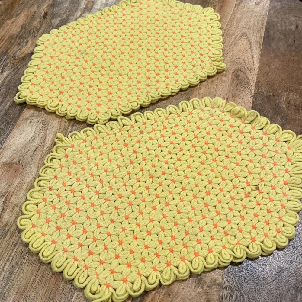 MCM‎ *Mid Century Table PLACEMATS RETRO *Yarn VINTAGE Yellow Orange Boho Hippie